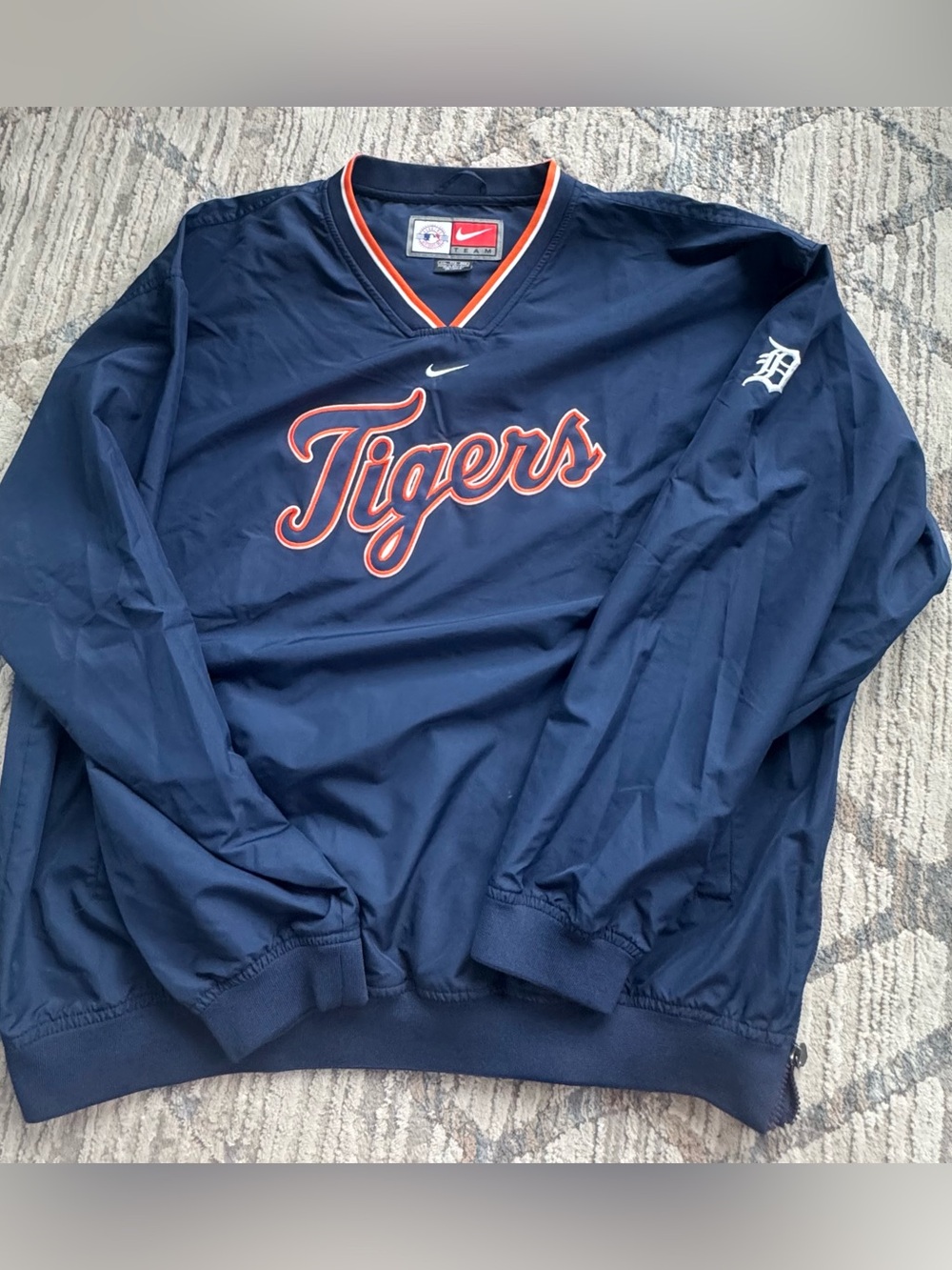 Vintage Nike Team Detroit Tigers V neck Pullover Windbreaker